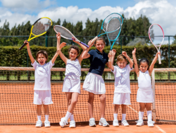 Πώς να επιλέξετε τη σωστή ρακέτα τέννις για το παιδί σας.